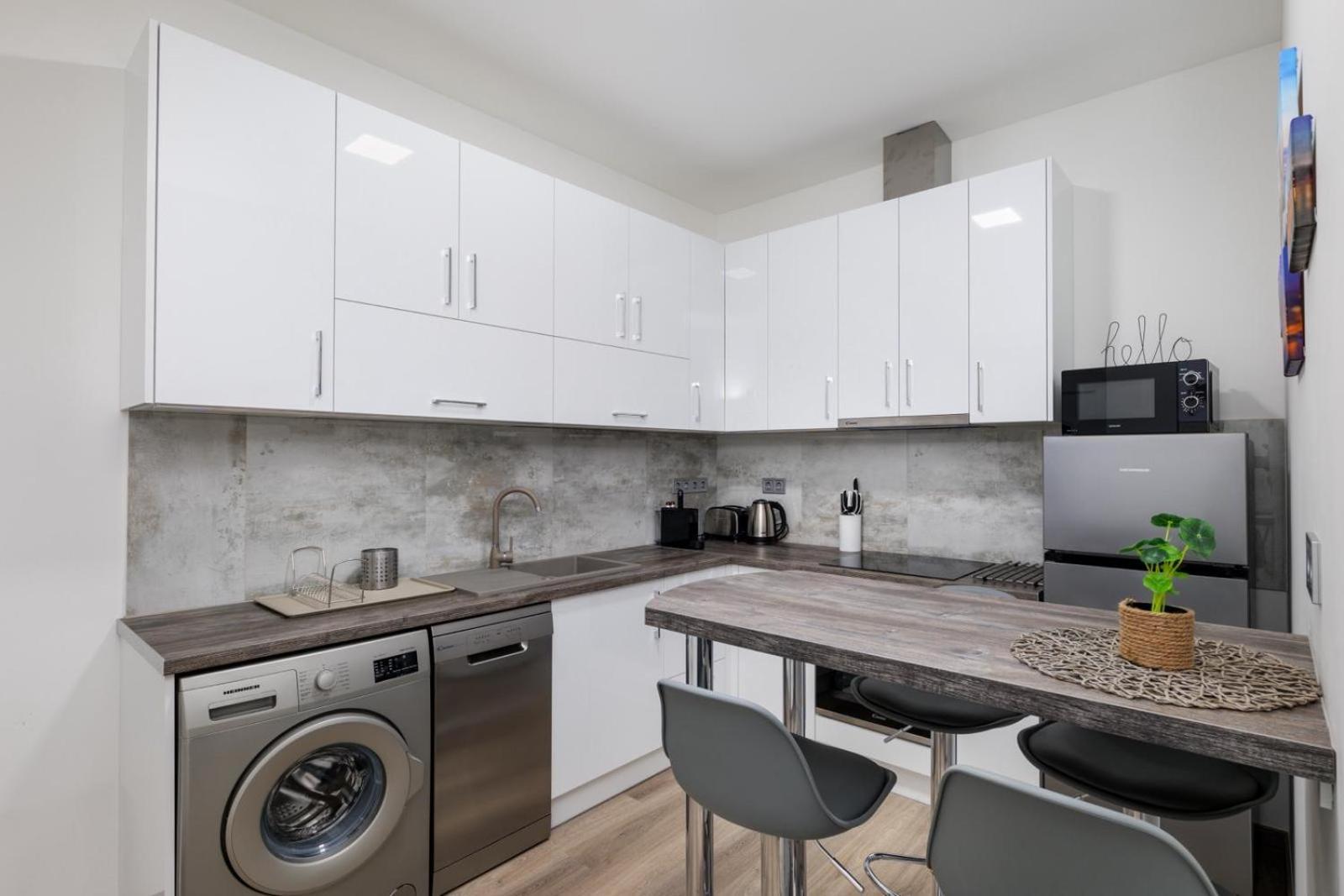 Golden Cage Premium Central Apartment Budapest Luaran gambar